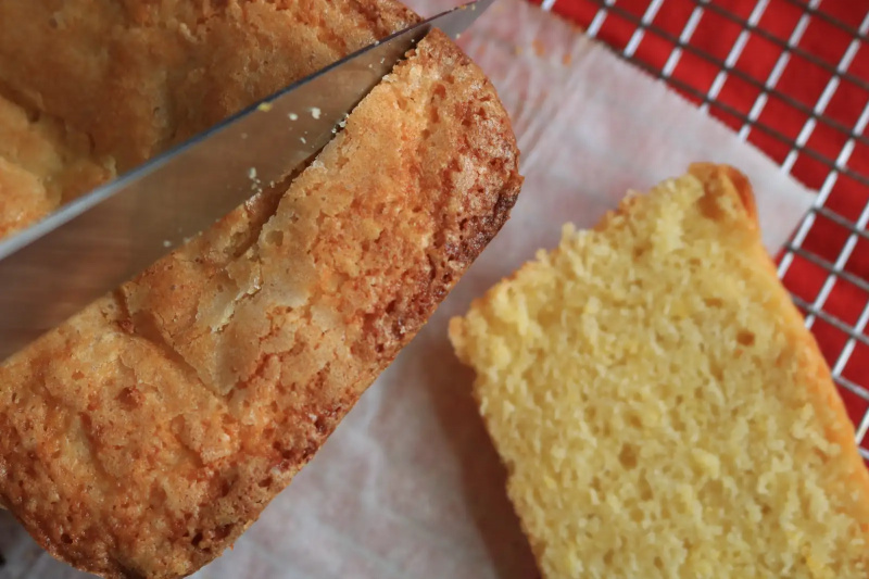   Immagine per l'articolo intitolato Dovresti versare acqua calda sulla pastella della torta